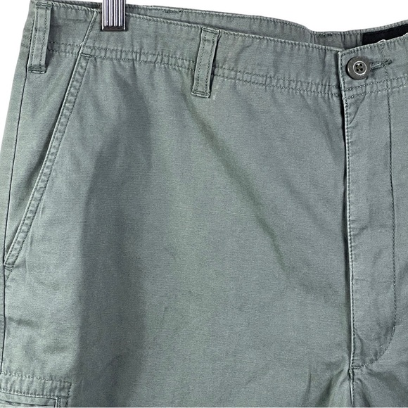 Eddie Bauer Men's 38 Cargo Shorts Khaki 100% Cotton - Picture 3 of 10